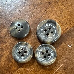 Nili Lotan Dark Brown Button Set (1+3)‼️